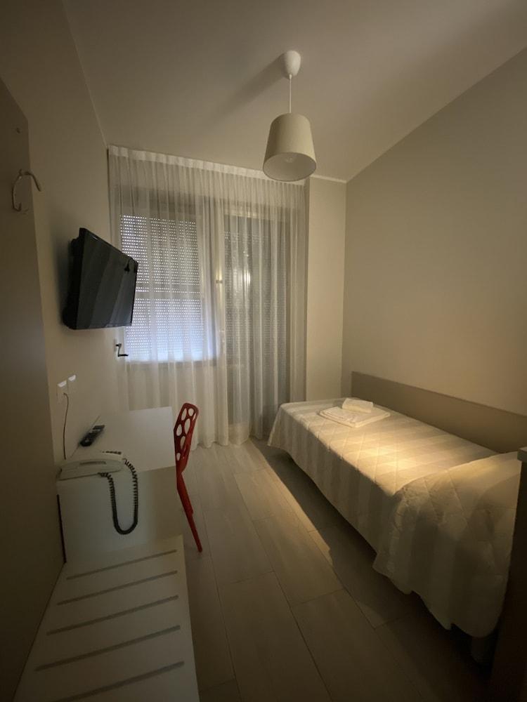 Hotel Due Giardini Milano Exterior foto